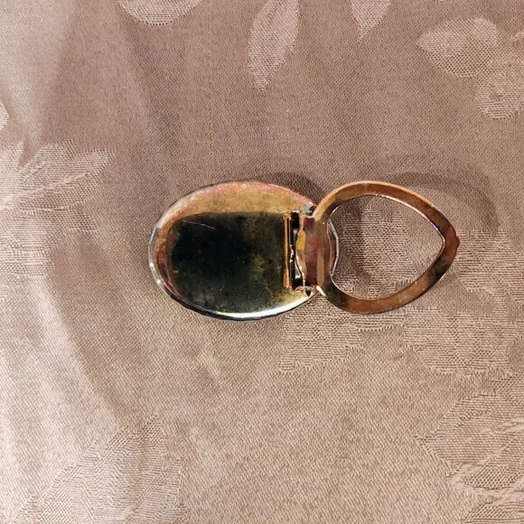 Vintage French Cameo White Rose Scarf Clip, Used - Picture 4 of 7